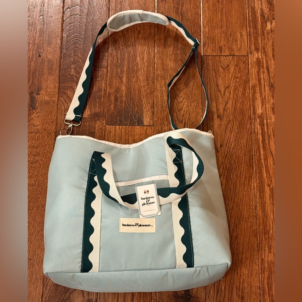 New Business & Pleasure Cooler Tote! Great for so many uses!